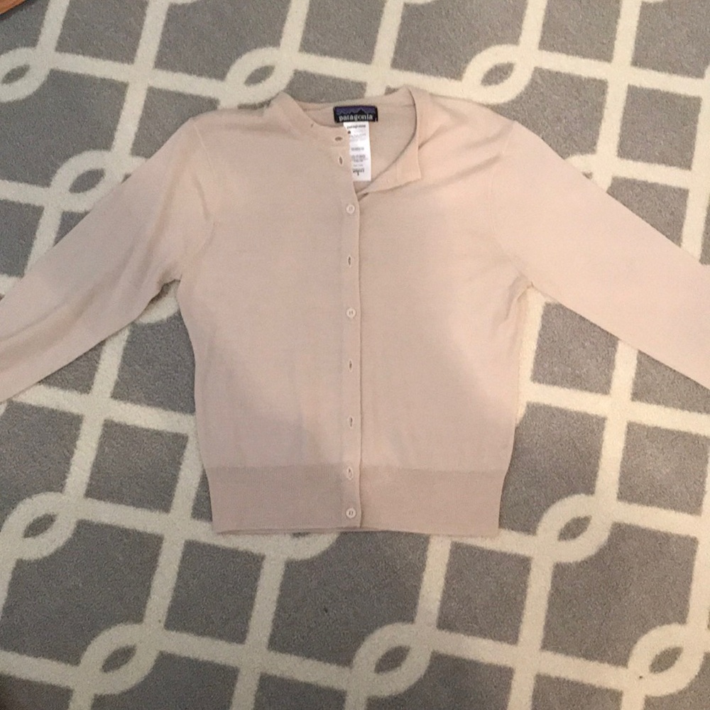 Patagonia cardigan size S